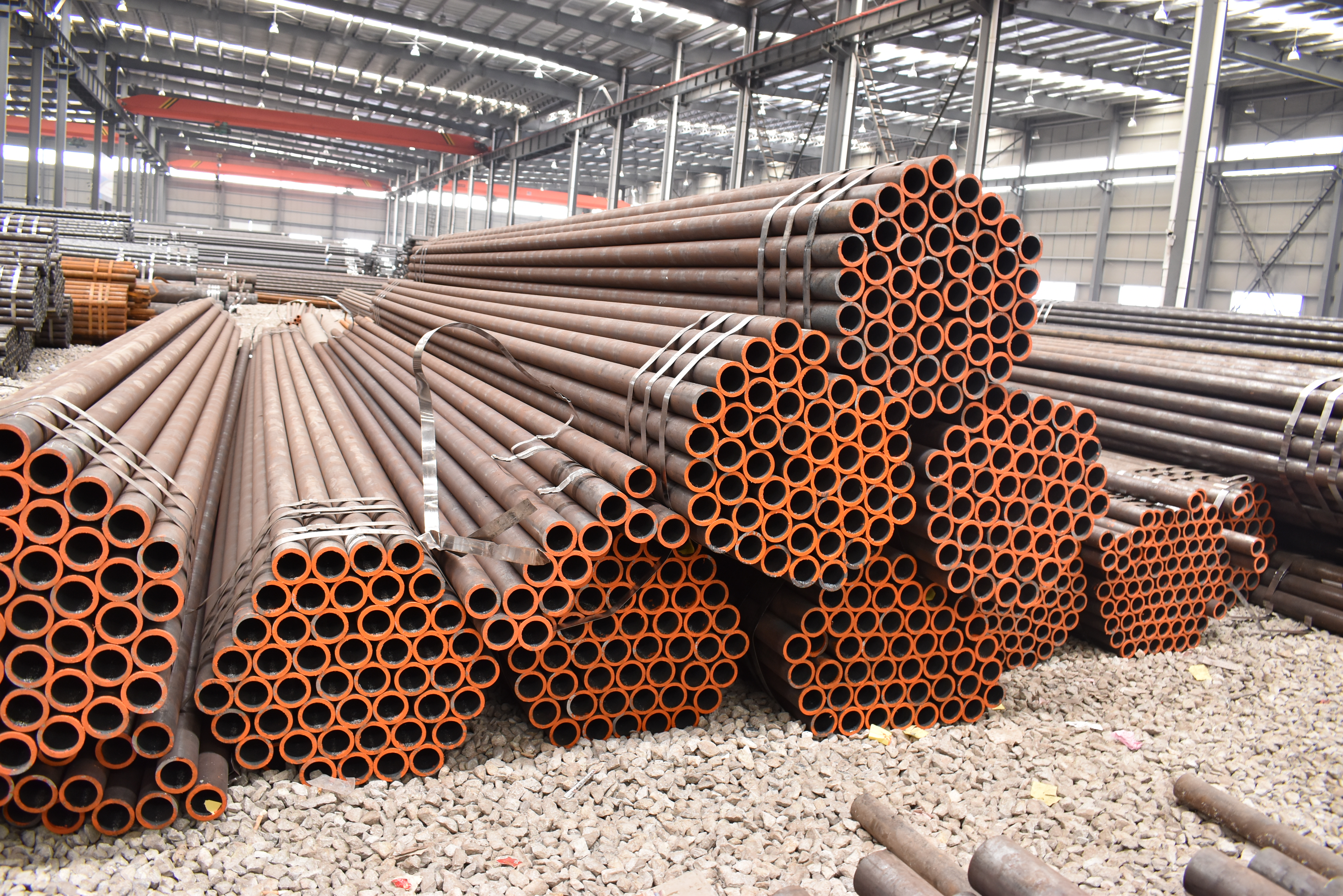 Export Good Price High Quality Hot Rolled Carbon Seamless Steel Pipe ST37 ST52 1020 1045 A106B Fluid Pipe